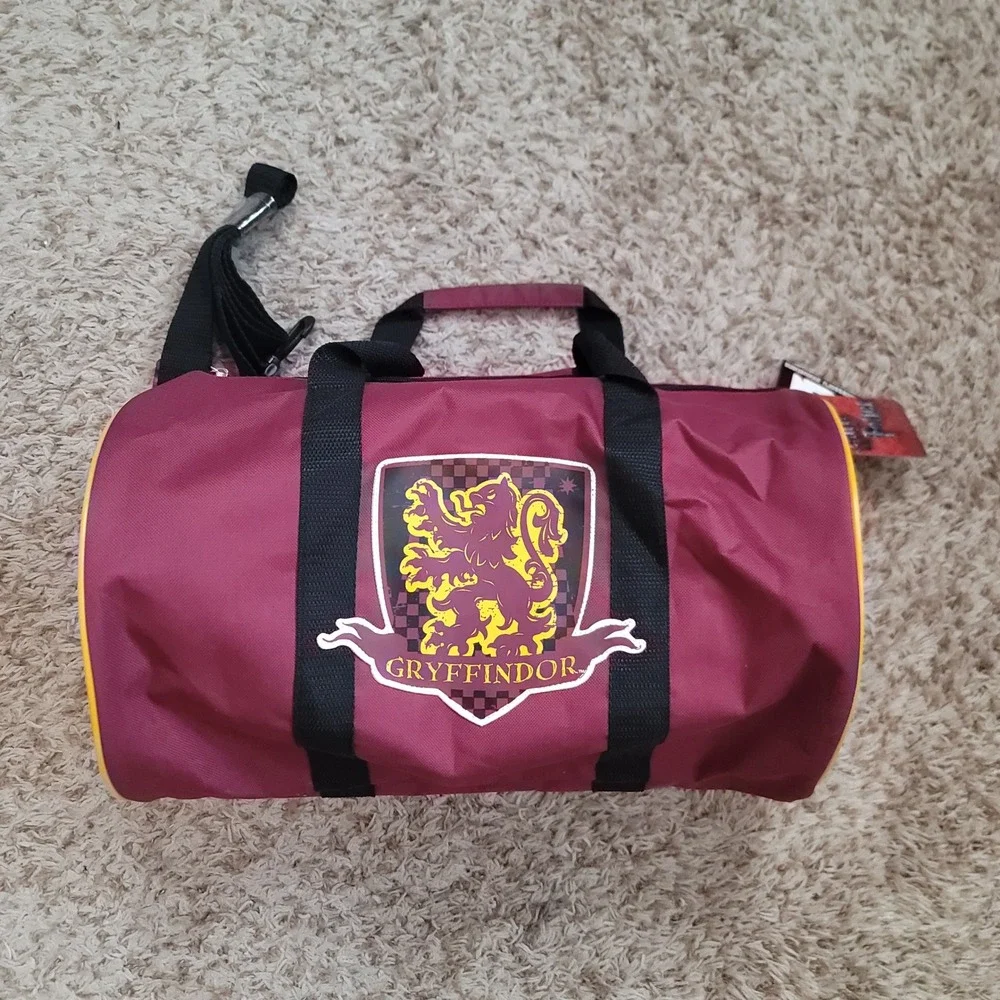 Harry Potter Duffel Bag Unisex OS Burgundy Gryffindor Crest Barrel Travel Bag